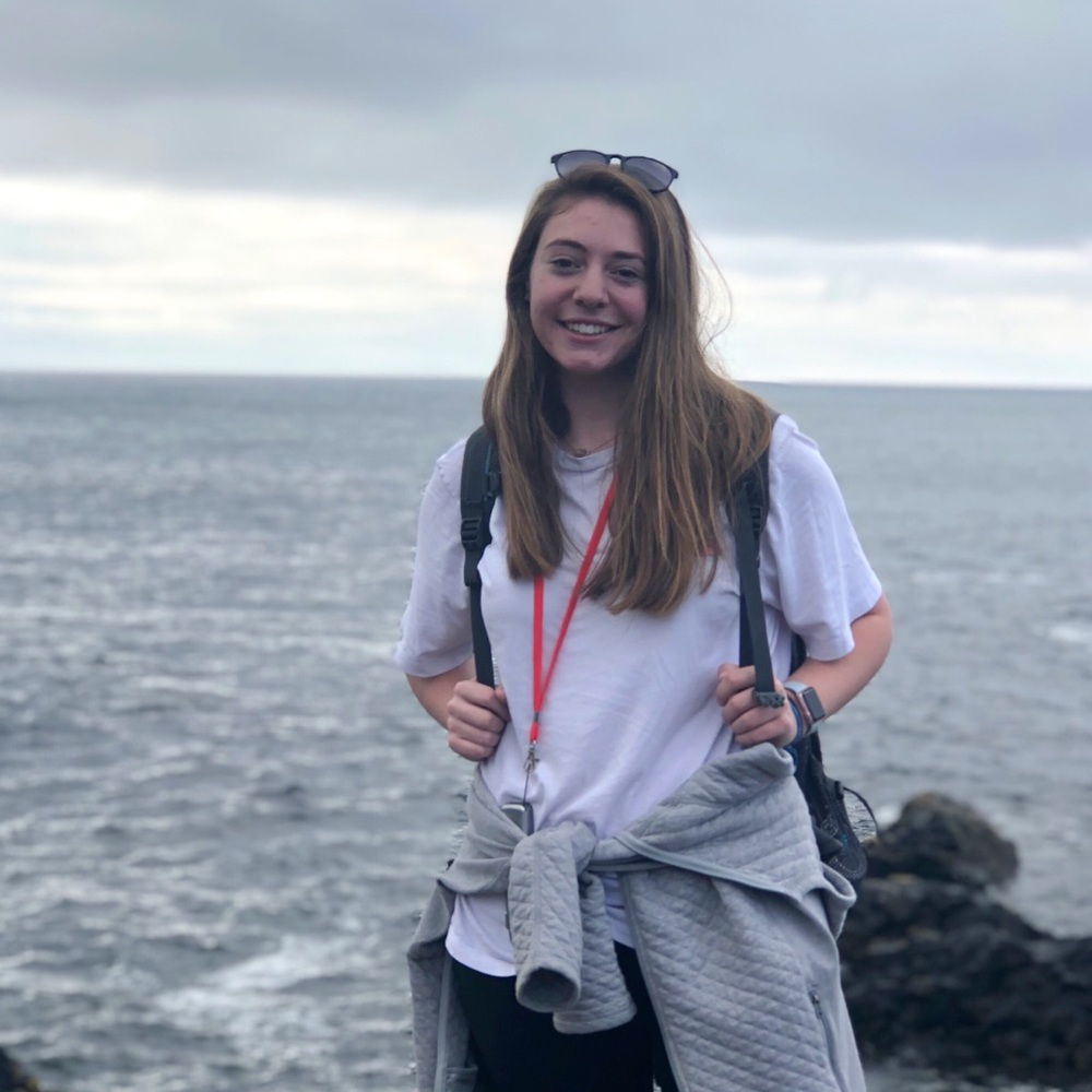 Meet your Posher, Elise